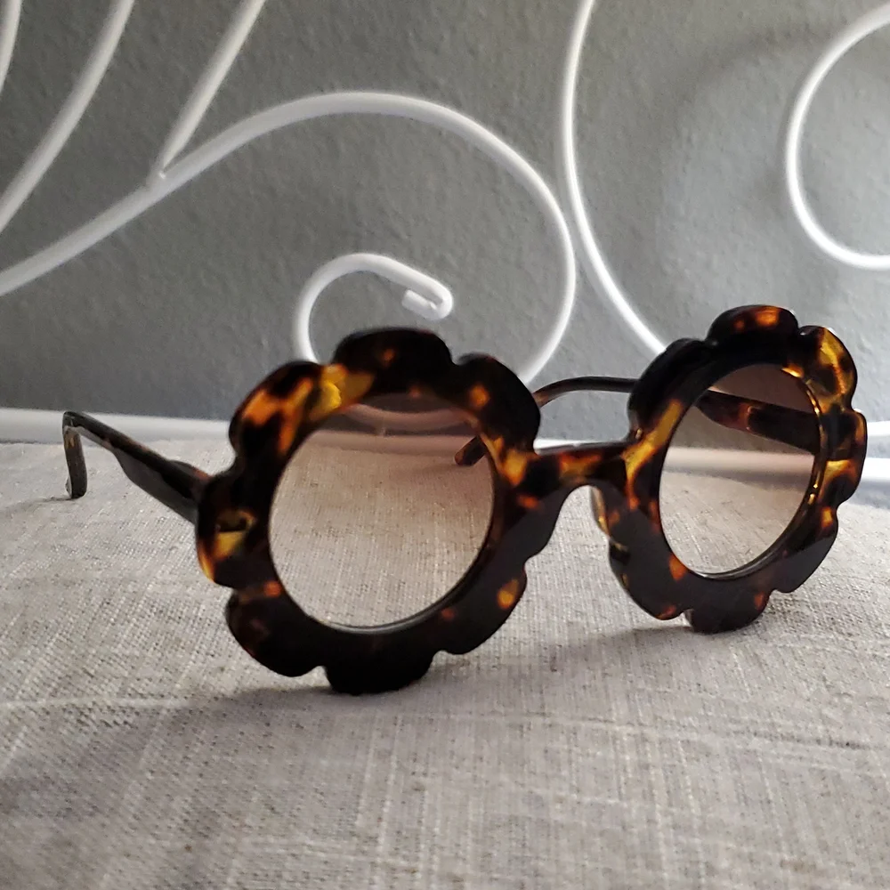 NEW ADEWU Sunglasses for Kids Round Flower Cute Glasses UV 400 Protection Girls